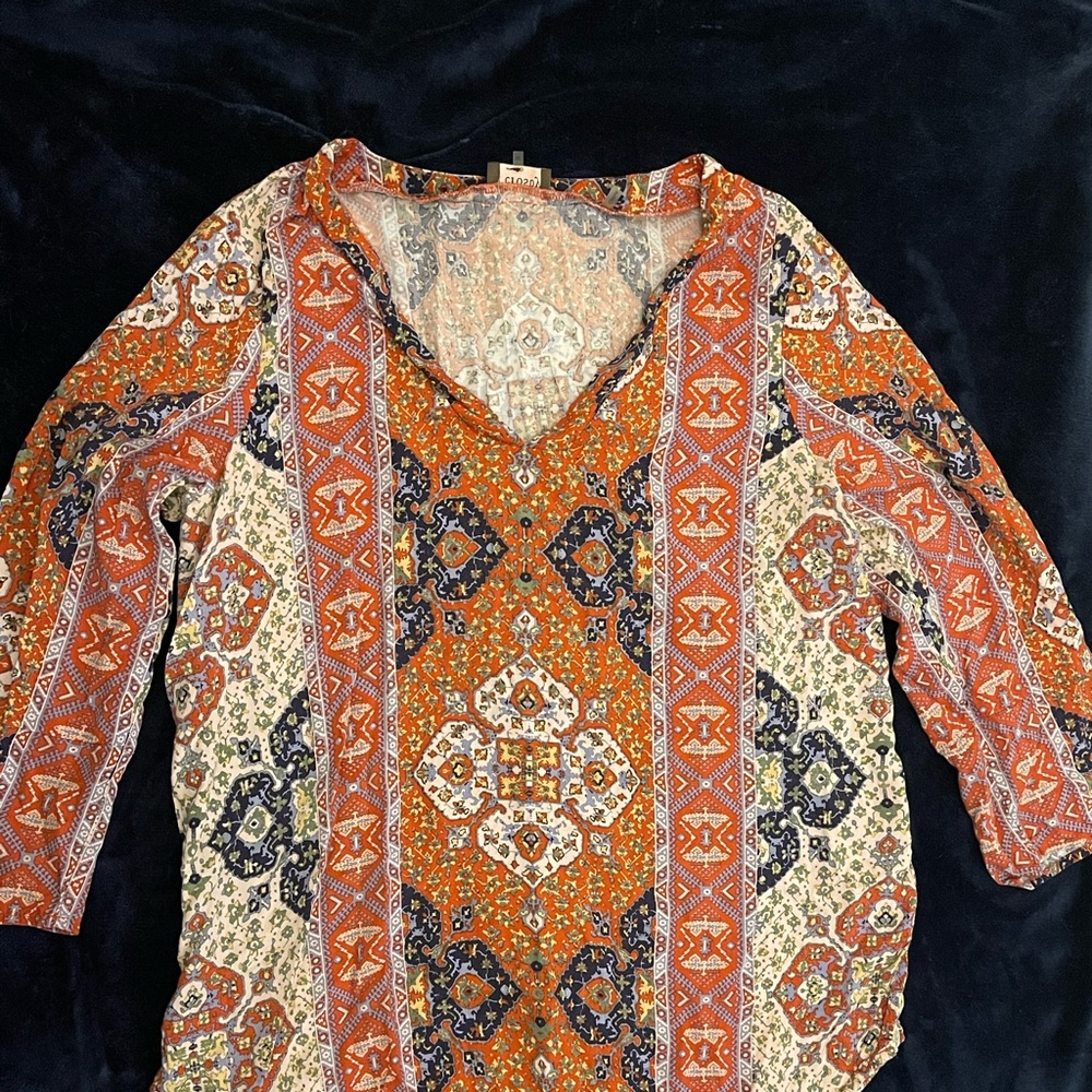 Crosby. paisley printed shirt, size medium with quarter length sleeves.